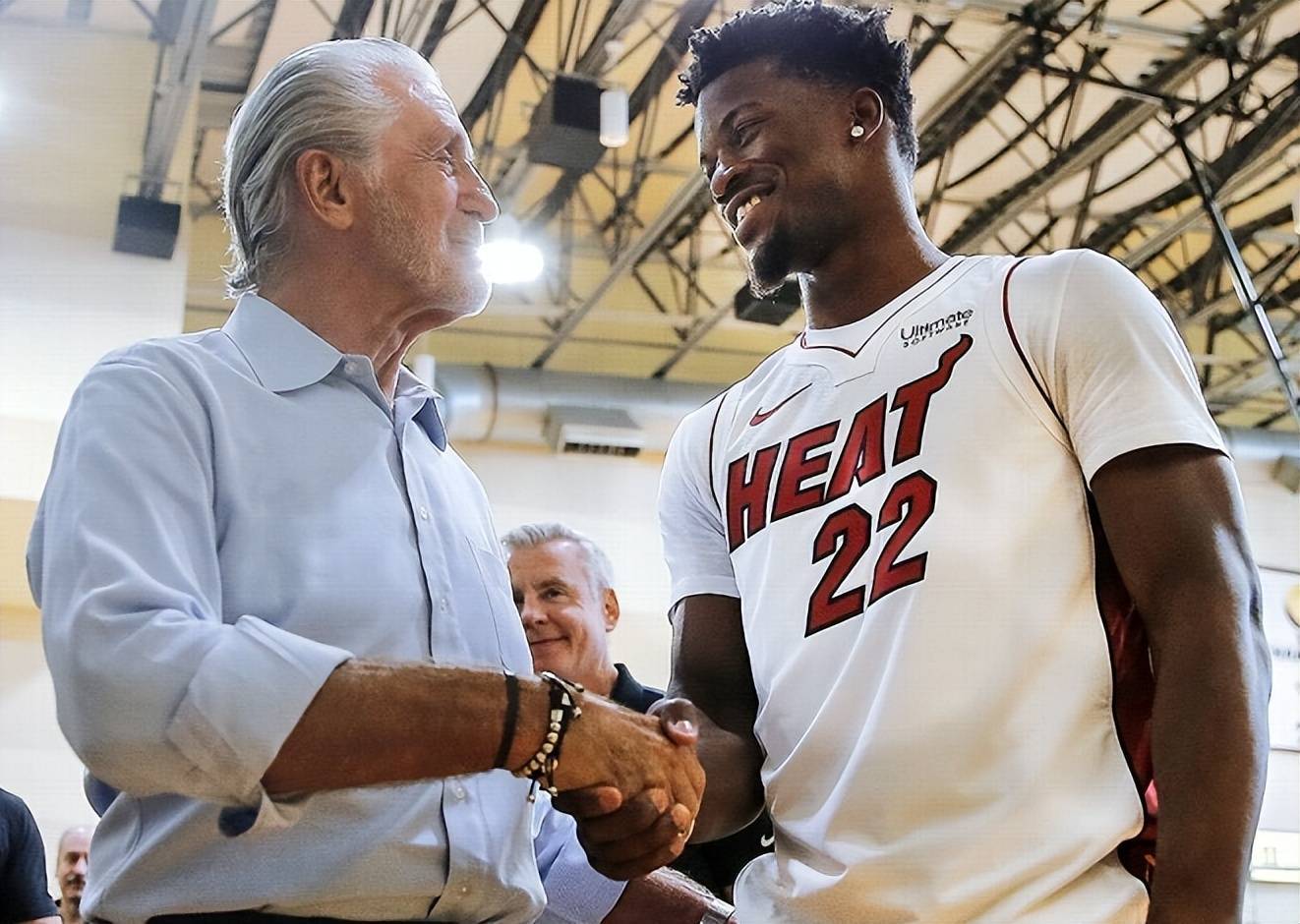 开云体育网址-热火核心球员伤退，球队未来走势成疑，特别分析之后具有.-开云体育网址