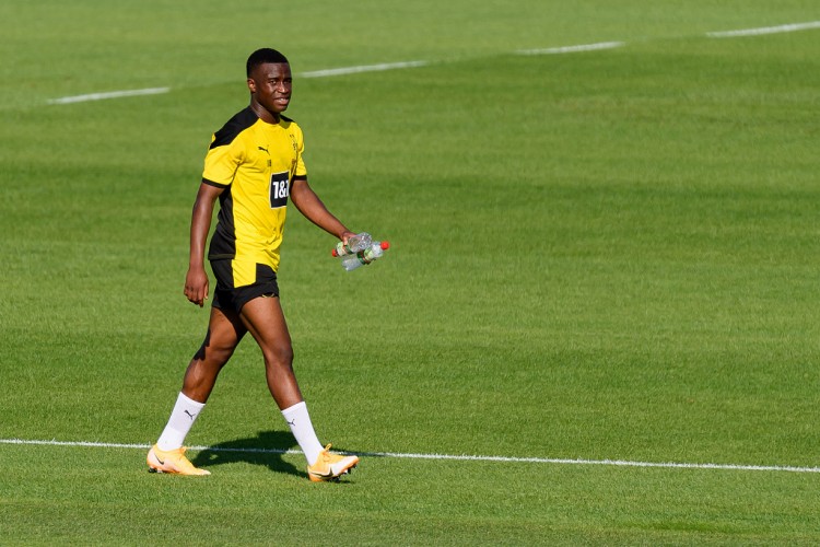 开云体育-加时末段突围战来临，斯图加特围绕足总杯外线爆发，质疑声仍在，球探报告显示潜力的简单介绍-开云体育